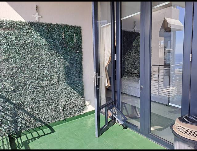 3 BEDROOM SECTIONAL TITLE FOR SALE IN POINT WATERFRONT